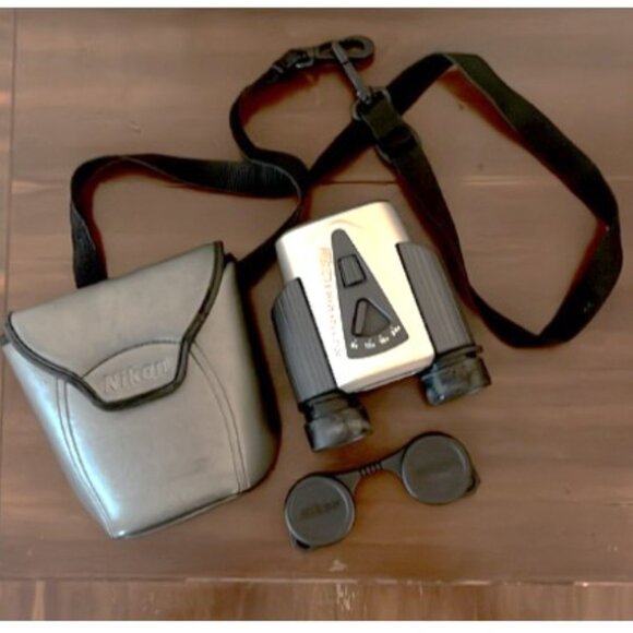 🌻Nikon AP105639 8-24x25 4.6 degree @ 8xZoom Binoculars with Case